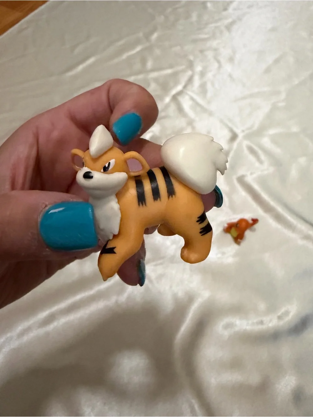 Jazwares Pokemon Mini Figures: Bulbasaur, Jigglypuff, Growlithe, Charmander